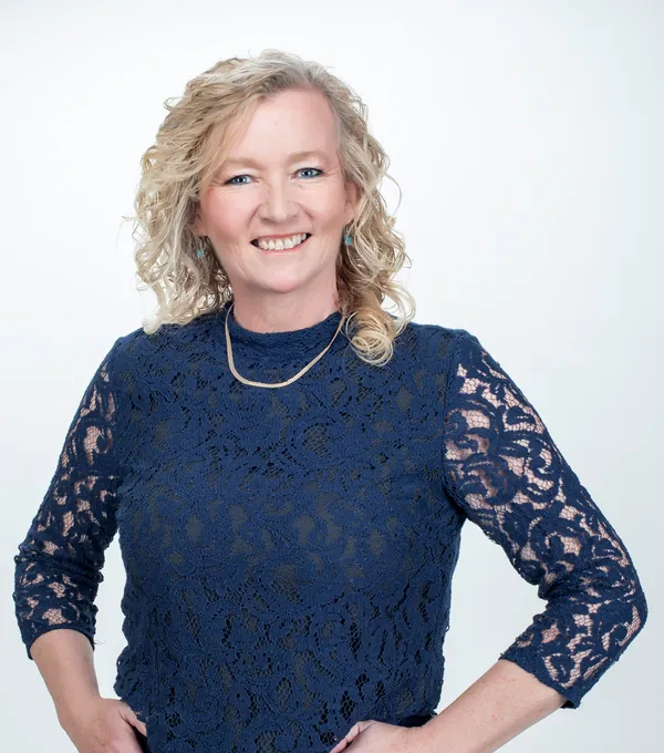 Sandie Ashing, Lead Clinical Hypnotherapist at LUX Therapy Clinic